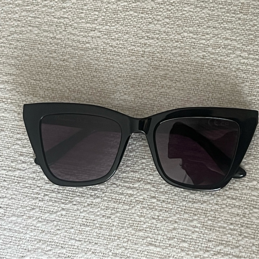 Black Cat-Eye Sunglasses - Massimo Dutti